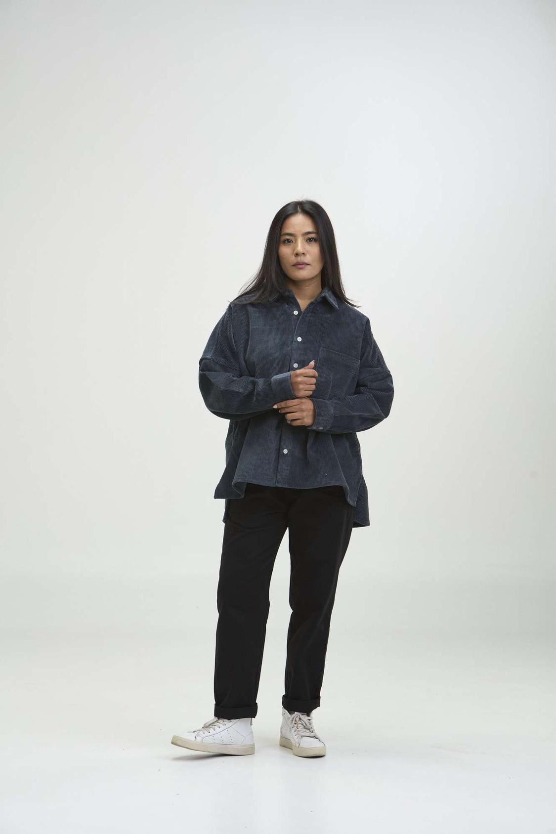 Arniko Tahira Cord Shirt Slate One Size Bio-Baumwolle grau